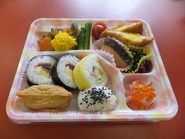 お花見弁当